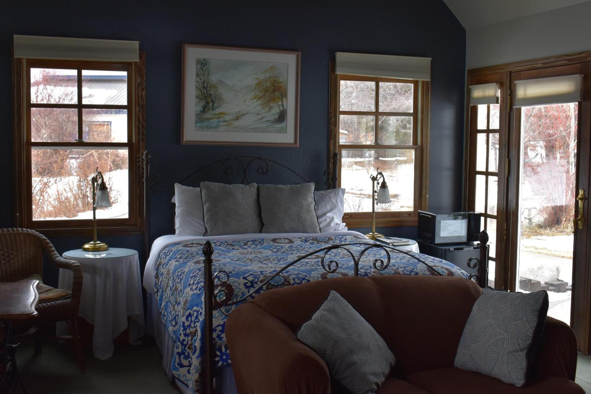 One-Bedroom Cottage